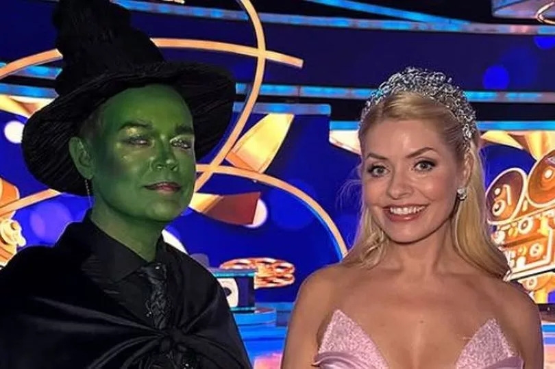 ITV Dancing on Ice fans say Holly and Stephen look 'iconic' dressed as Wicked's Glinda and Elphaba