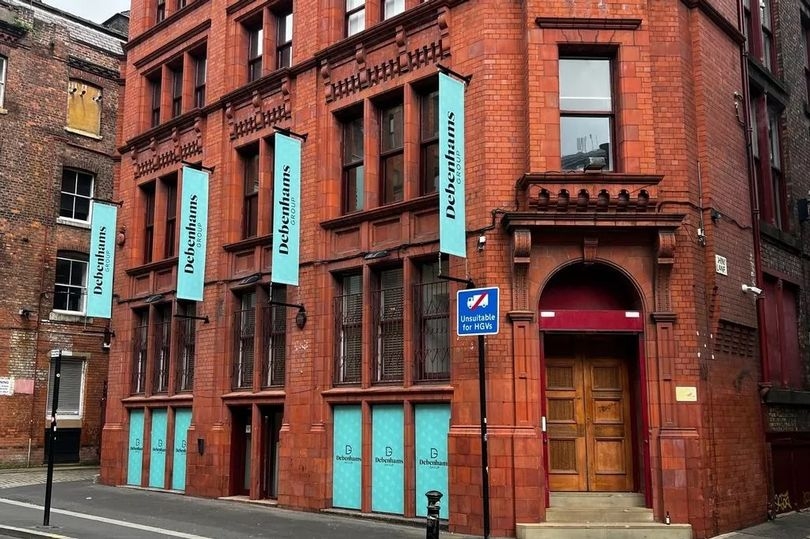 Readers react to Debenhams coming back to Manchester's streets after four years