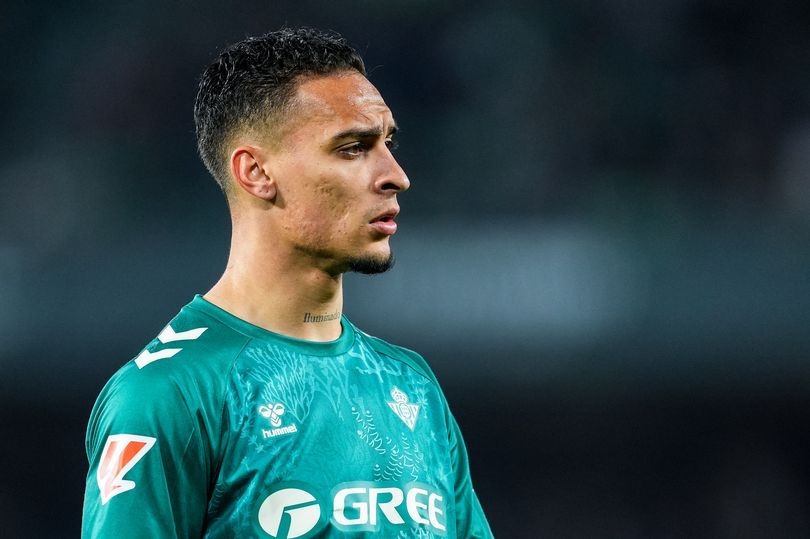 Antony sends fresh Manchester United reminder after Betis heroics as transfer reality laid bare