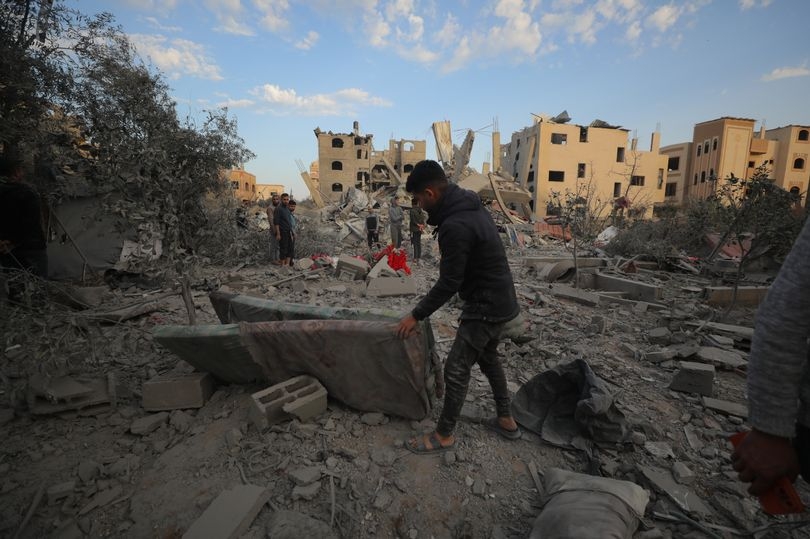 British bomb disposal expert working for Manchester charity injured in Gaza explosion