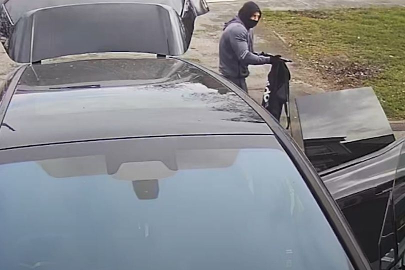 CCTV captures terrifying moment hired thug with sawn-off shotgun opens fire at homes amid bitter gangland feud