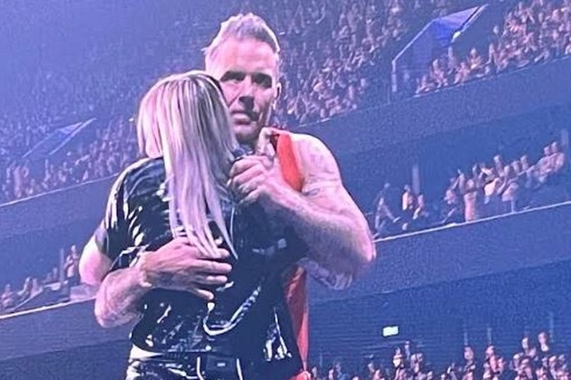 Robbie Williams brings surprise star guest out at Co-op Live gig in Manchester