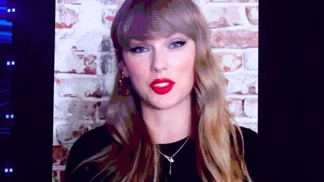 Taylor Swift's iHeartRadio Awards 2025 ‘Appearance' Had a Catch