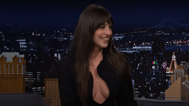 Dakota Johnson Handles Near-Wardrobe Malfunction Like a Pro