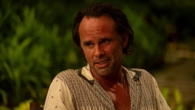 Why Is ‘Walton Goggins Goggle Glasses' Trending?