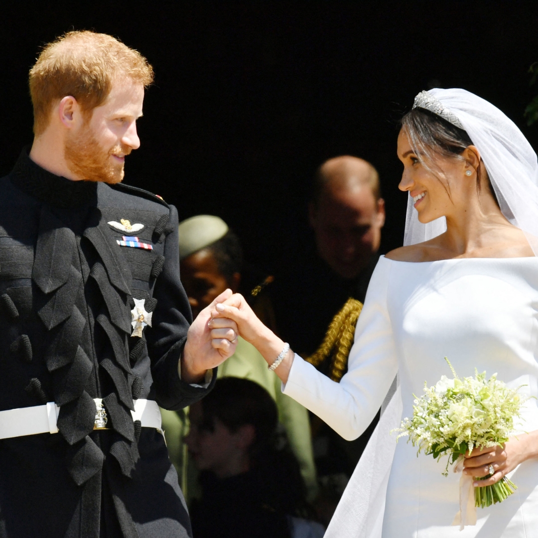 Lip Reader Shares the Hilarious Comment Prince Harry Made Waiting for Meghan Markle to Arrive at Their Wedding