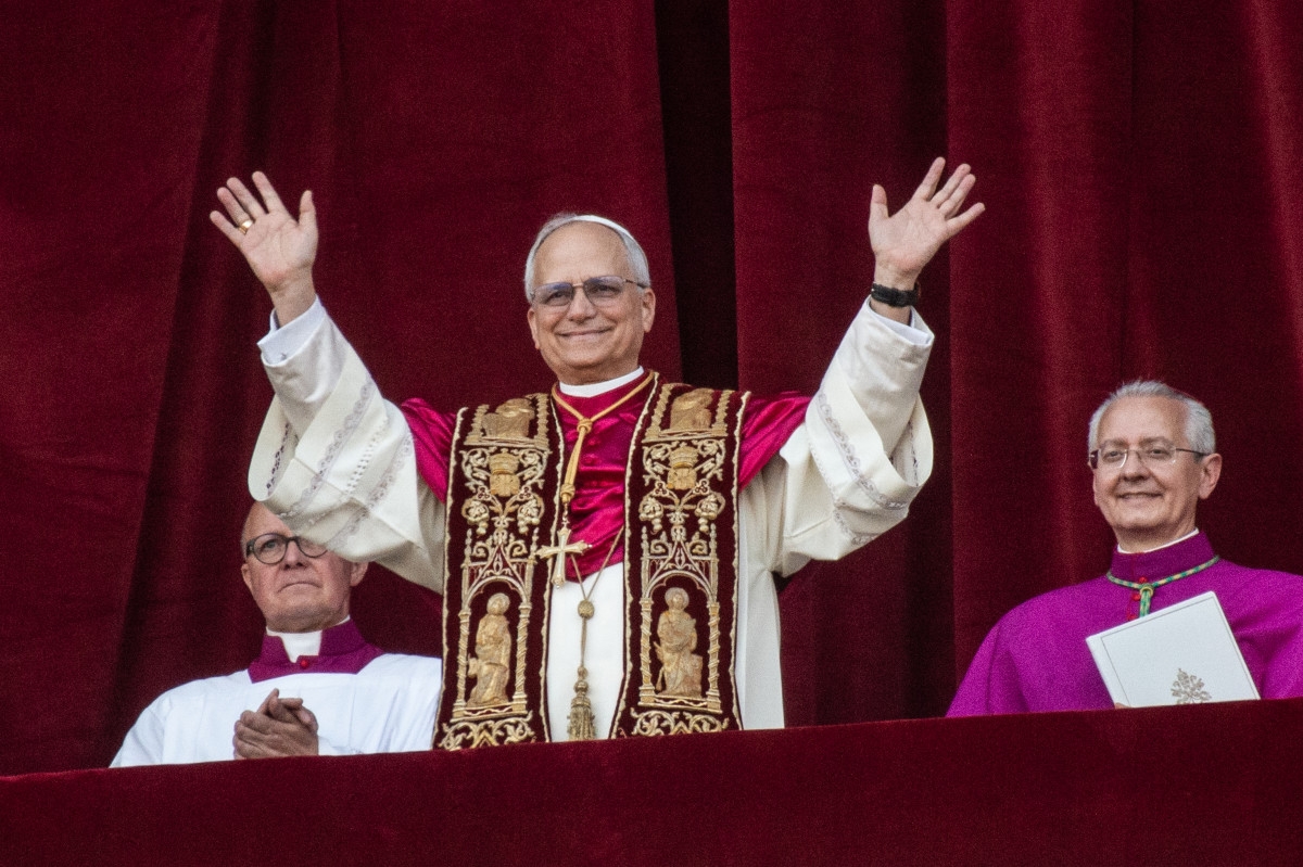 Pope Leo XIV Wears Chicago White Sox Hat at the Vatican