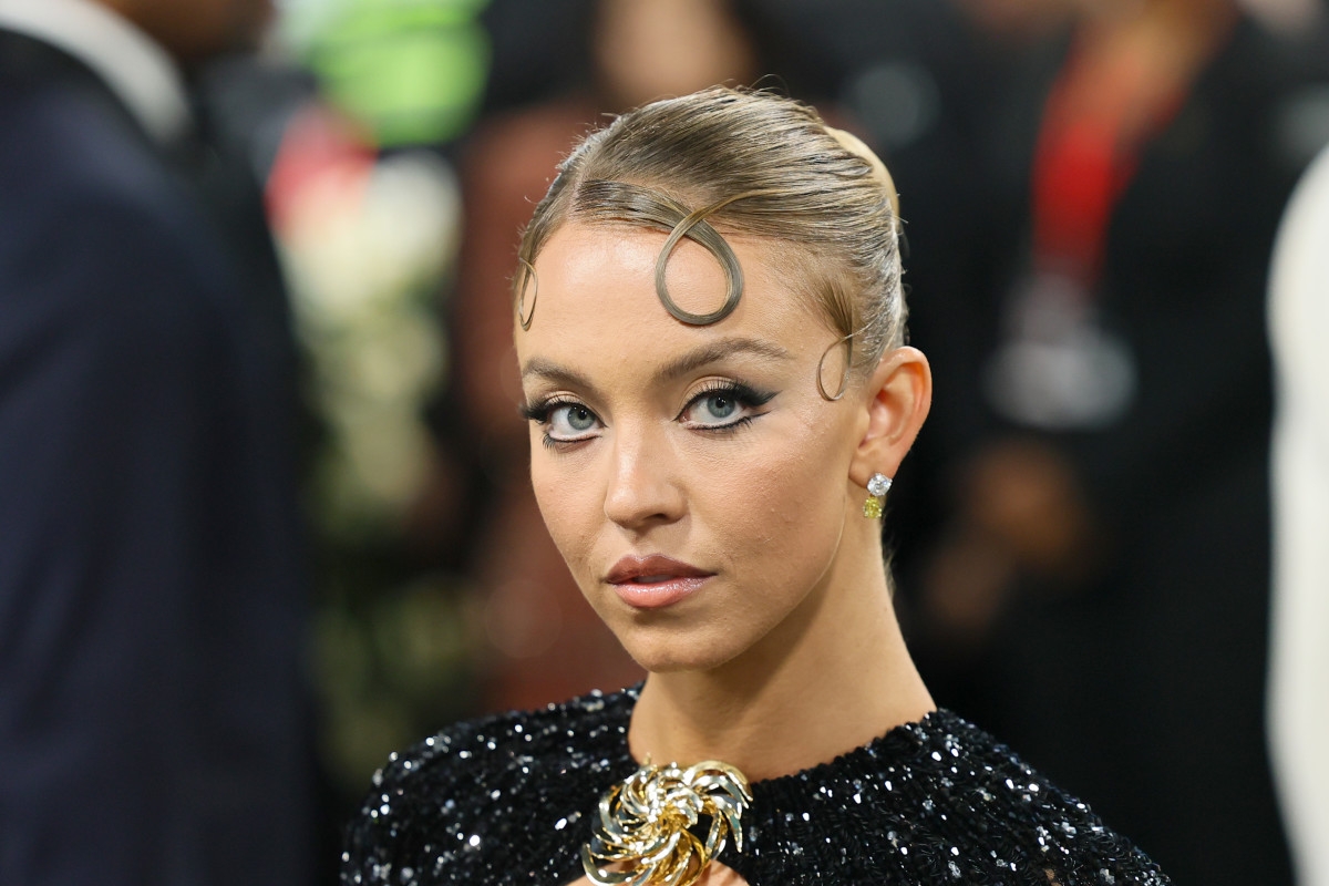Sydney Sweeney's 3-Word Response to New Relationship Status
