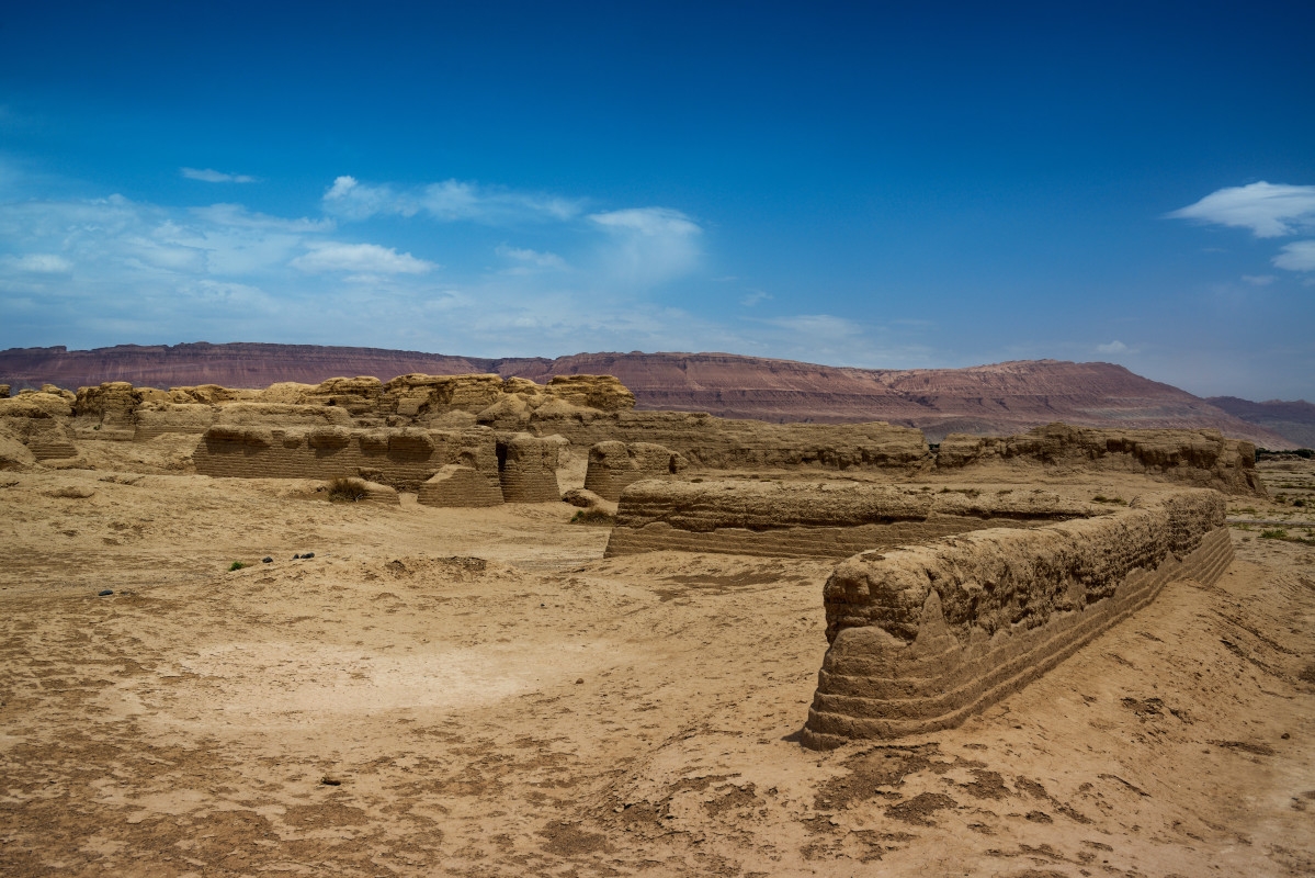 Graves Discovered on Silk Road Route Reveal Ancient Burial Customs