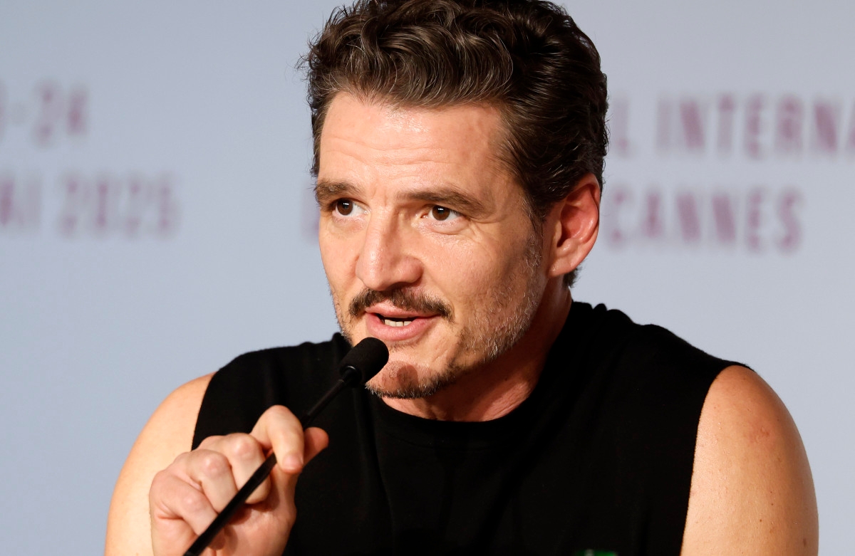 Pedro Pascal's Emotional Final Goodbye From ‘The Last of Us' Set Was Caught on Camera
