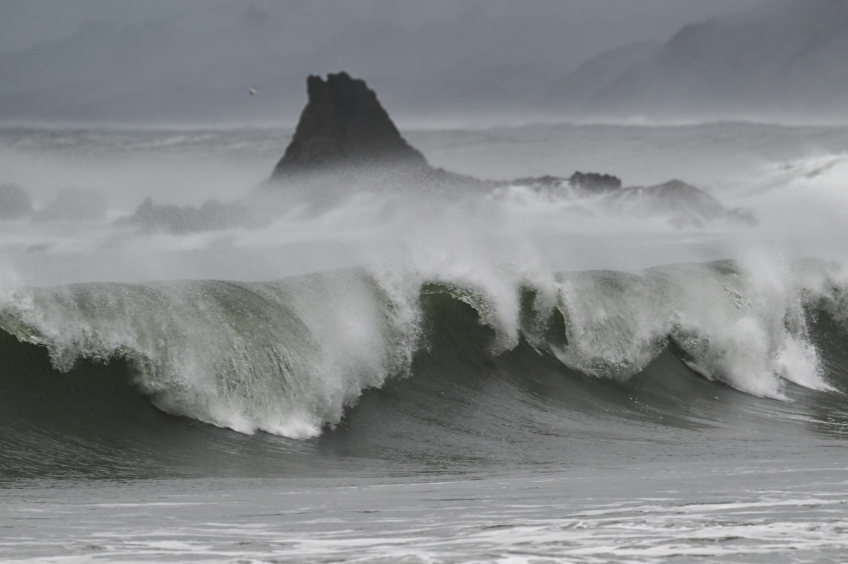 The Surprising U.S. Regions Facing Deadly Tsunami Risk