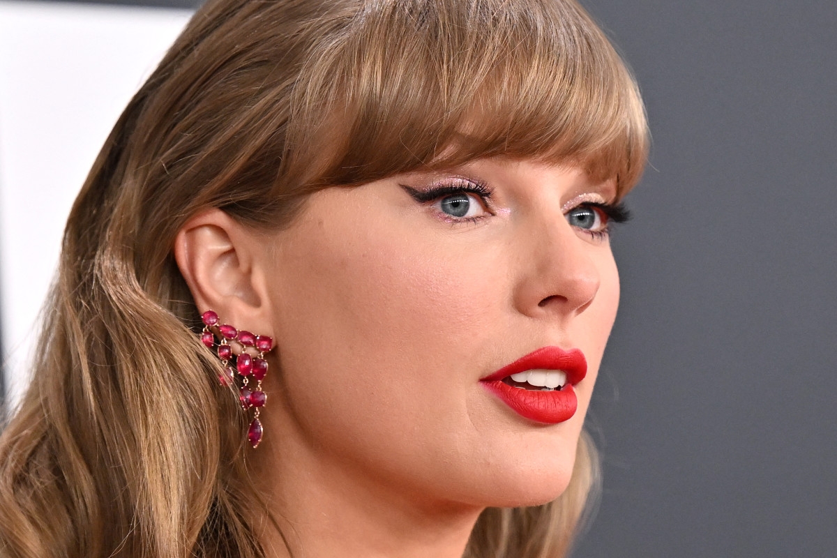 Gruesome Discovery Made Near Taylor Swift's Beachside Mansion