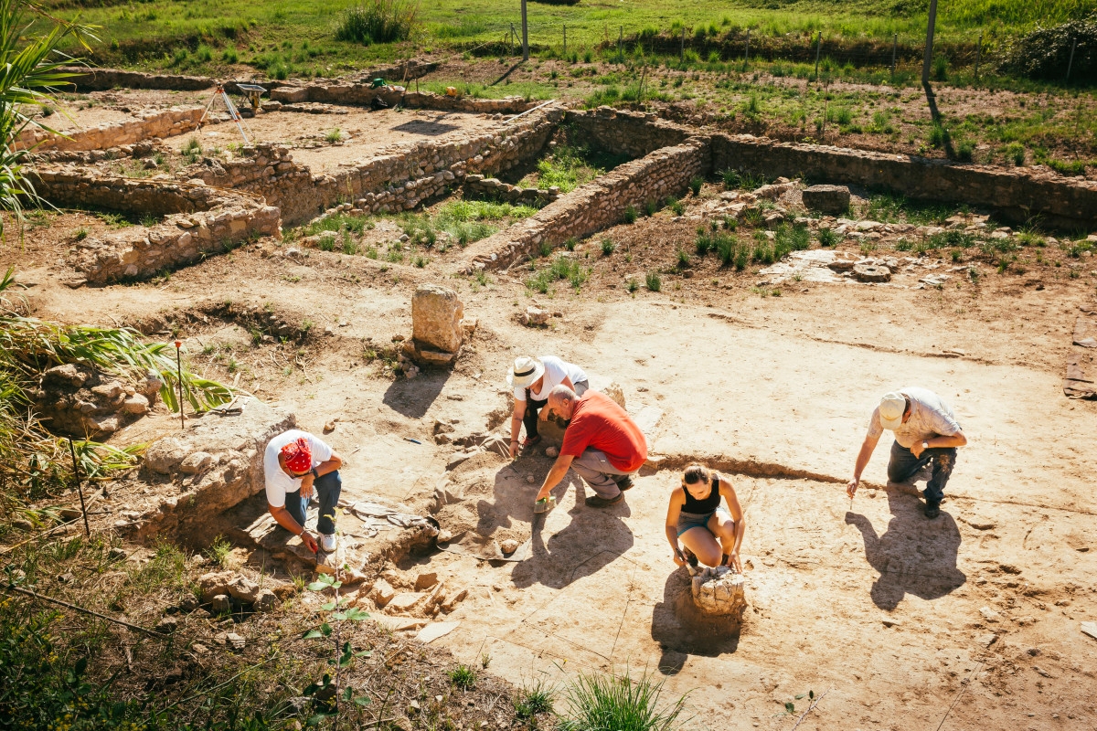 Earliest Evidence of Psychoactive Substance Use Found in Tomb