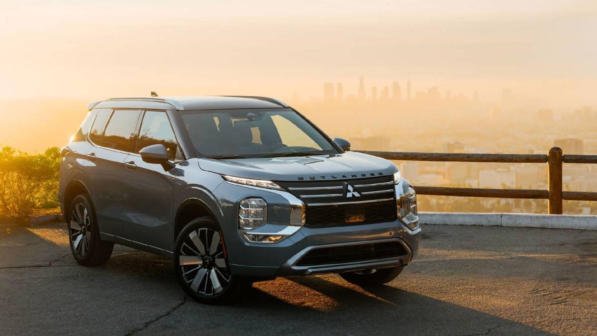 First Drive: 2025 Mitsubishi Outlander Offers Affordable Luxury