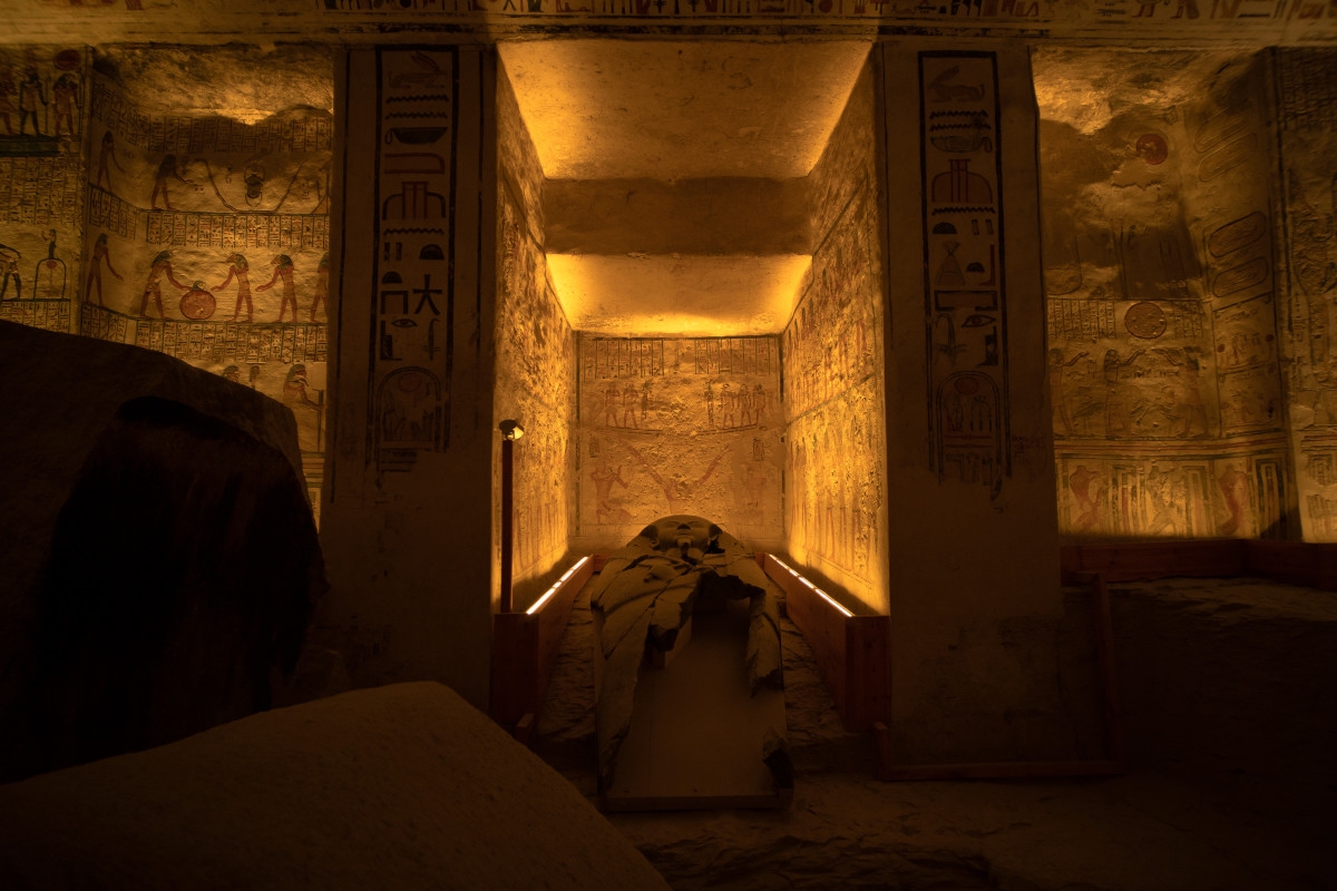 Archaeologists Make Amazing Hidden Find Within Egyptian Pharaoh's Tomb