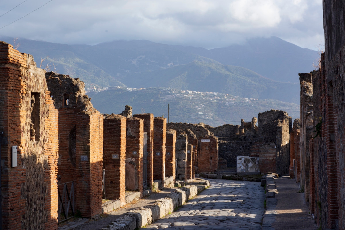 Archaeologists Find Chilling Scene During Pompeii Excavation