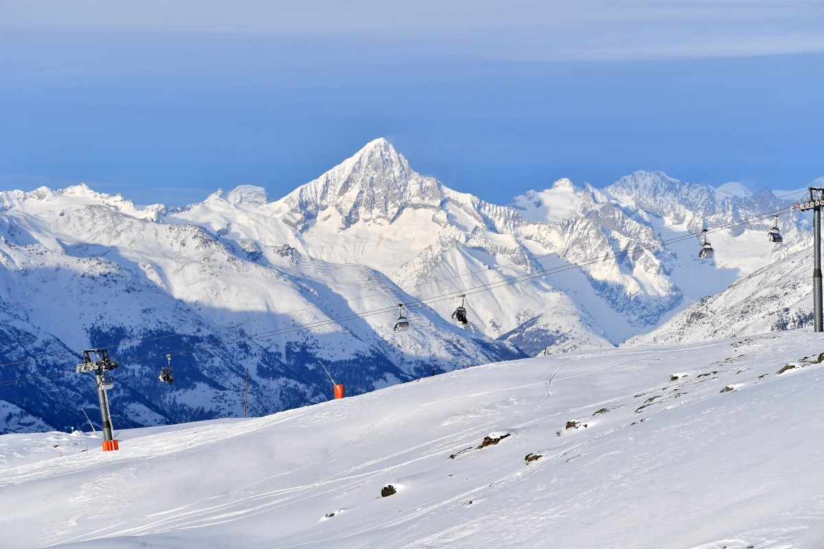 5 People Found Dead Near Popular Luxury Mountain Resort