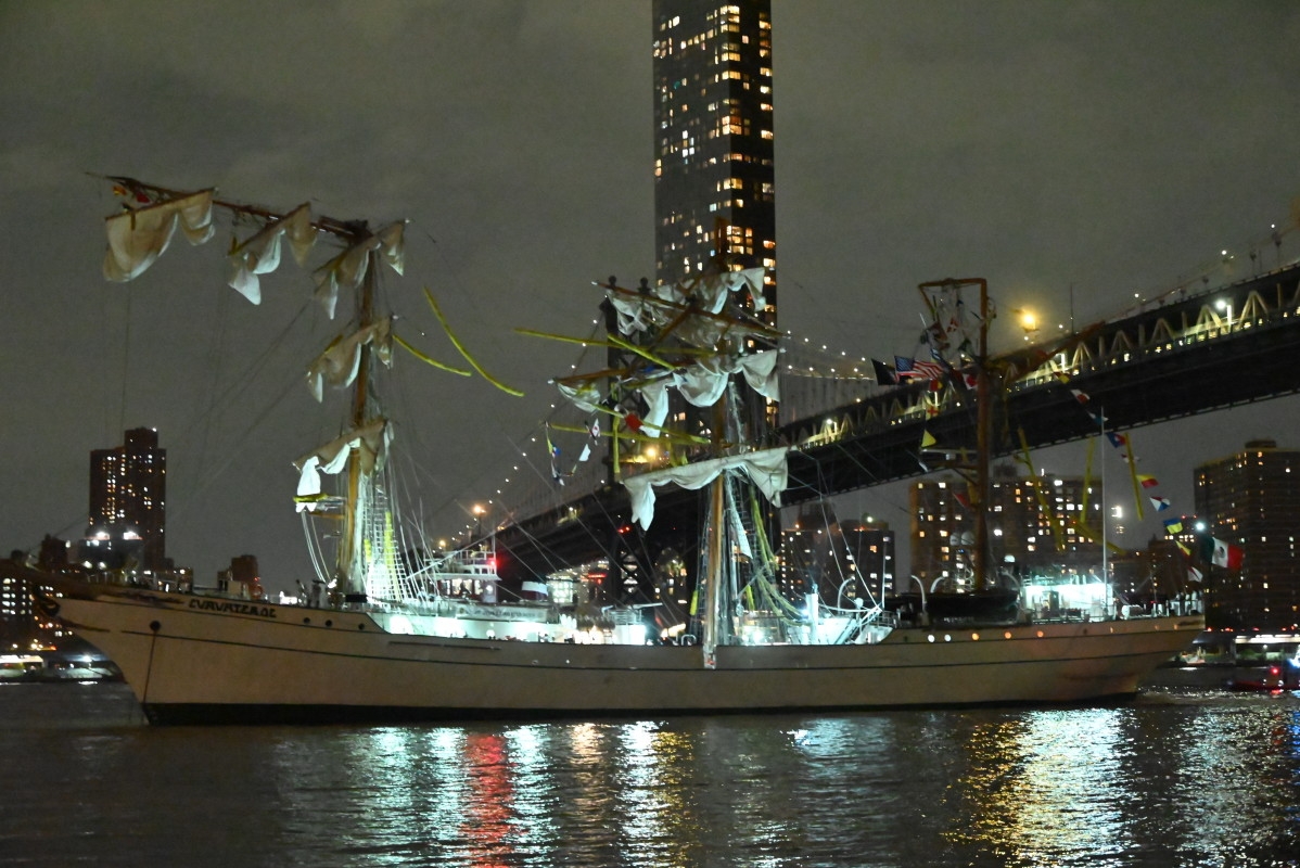 Mexican Navy Breaks Silence After Ship Crashes Into Brooklyn Bridge, Leaves 20 Injured