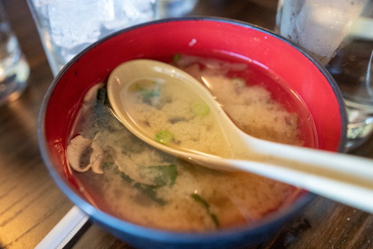 Popular Restaurant Closing 2,000 Locations After Rat Is Found in Soup