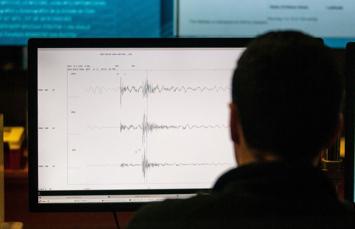 Scientist Issues Warning of Major West Coast Earthquake