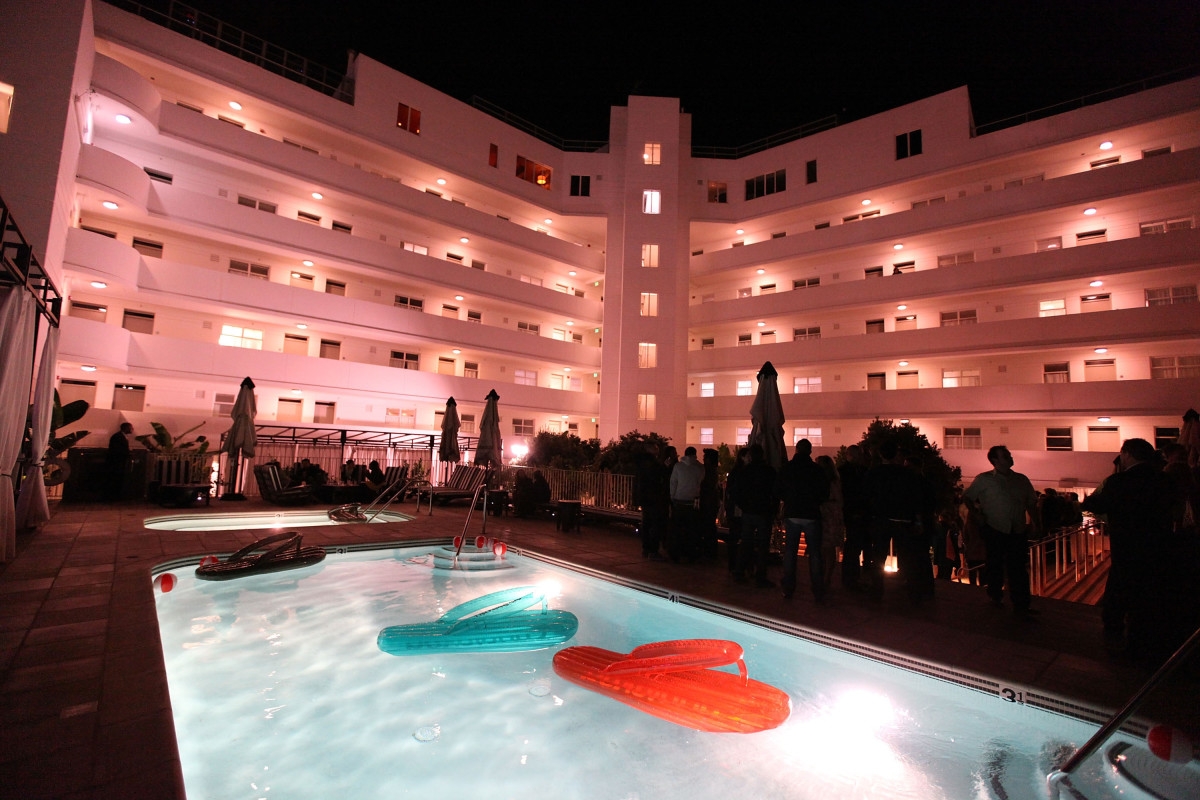 Historic California Hotel Location Has Closed After 86 Years