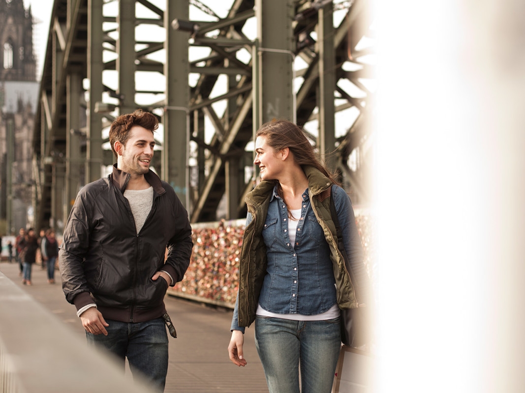 Professional Dating Coach: Stop 'Sleeping' on These Events