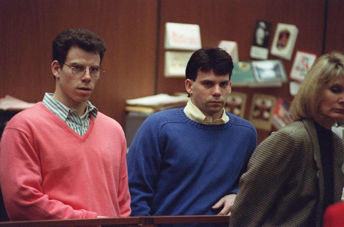 Wisconsin Teen Murdered Mom With Dumbbell, Steak Knife After Watching Menendez Doc: Complaint