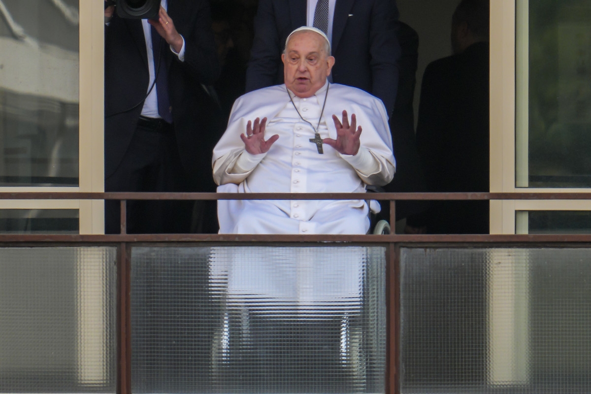 Pope Francis Makes First Public Appearance Since Battling Life-Threatening Disease