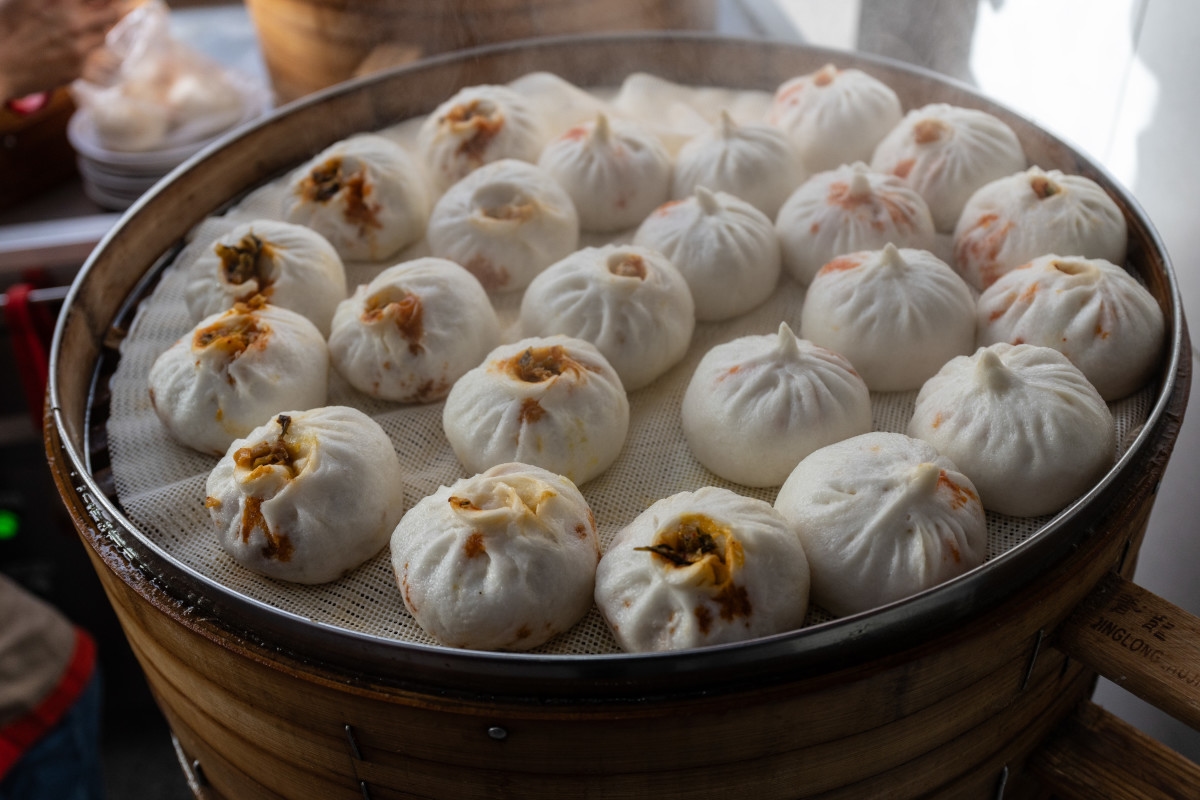 Beloved Restaurant Chain Abruptly Closes All Locations: 'It's a Wrap'