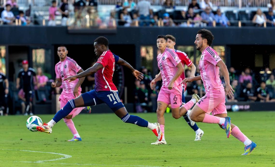 Messi, Suarez, Alba rest as Inter Miami squanders 3-1 lead, loses 4-3 to FC Dallas