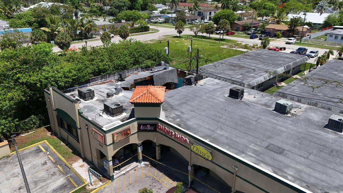 Ten hospitalized after propane explosion in Florida City strip mall, officials say