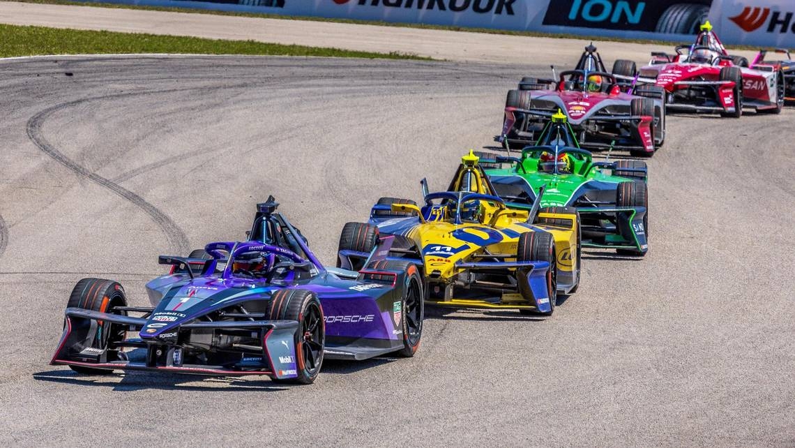 Wehrlein wins the Formula E Miami E-Prix after crash unplugs teammate Da Costa