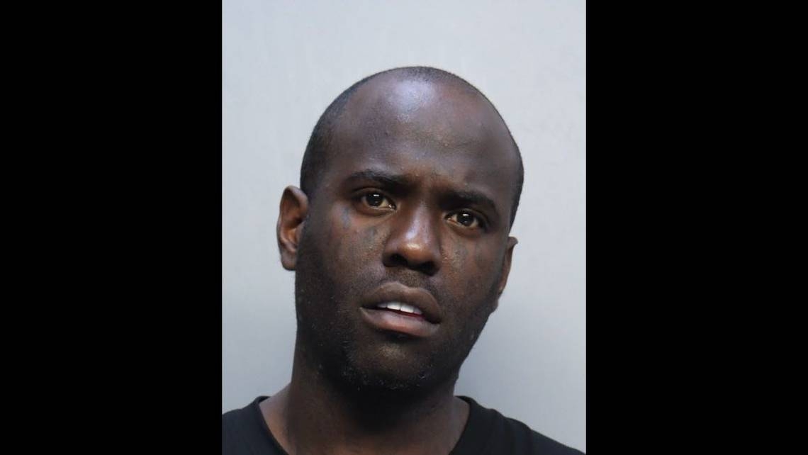 Cuban rapper Chocolate MC arrested after robbing fan who asked for a photo: MDSO
