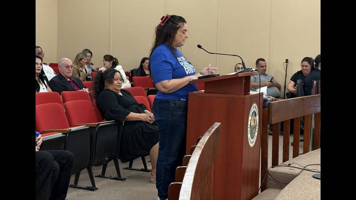 Hialeah, city of immigrants, unanimously approves agreement to enforce immigration laws