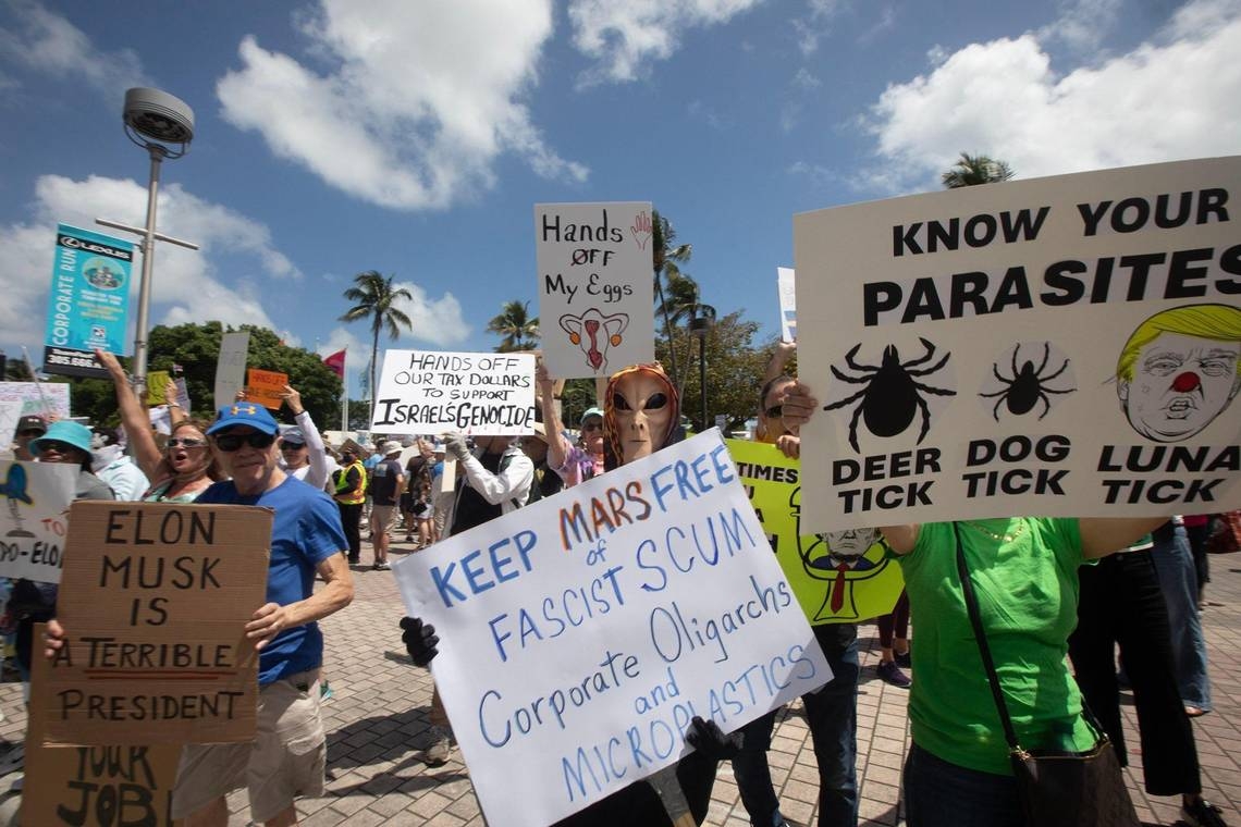 Trump protests draw thousands in South Florida. ‘Can't sit home any longer'