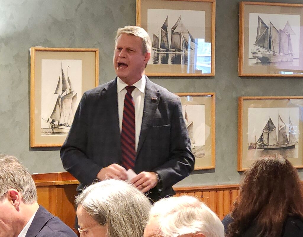 Huizenga revs up MIGOP but stops short of announcing Senate bid in Mackinaw City speech