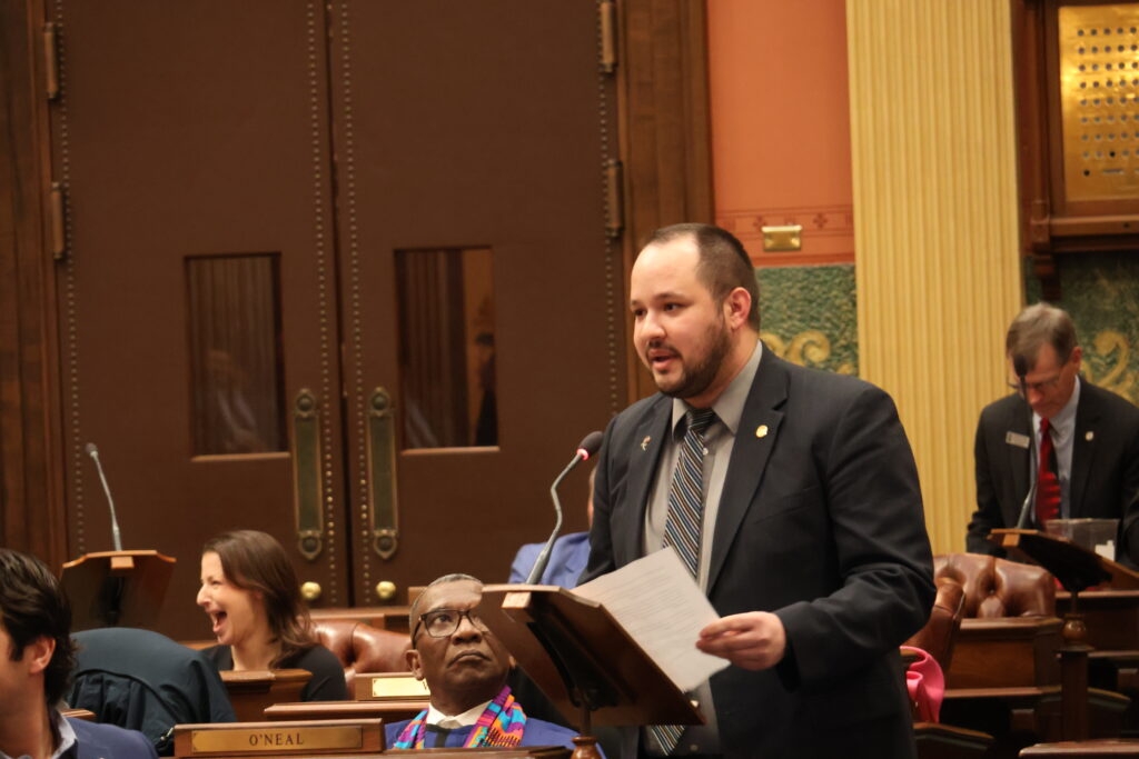 Michigan House approves bipartisan plan barring lawmakers from signing nondisclosure agreements