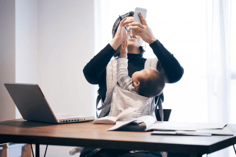 These 4 tips can make screen time good for your kids and even help them learn to talk