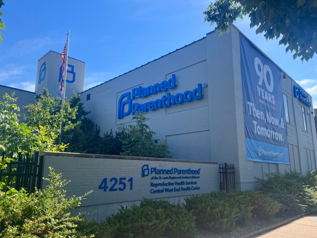 ​​Missouri judge blocks ‘discriminatory' abortion clinic rules blamed for lack of access