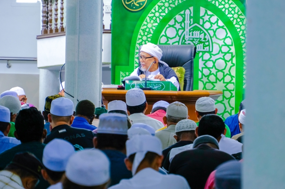 PAS leader dismisses talk of Abdul Hadi stepping down, say president's health ‘better than before'