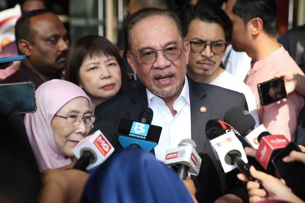 Anwar slams US commentator as ‘arrogant, ignorant' for mocking Malaysia's economy