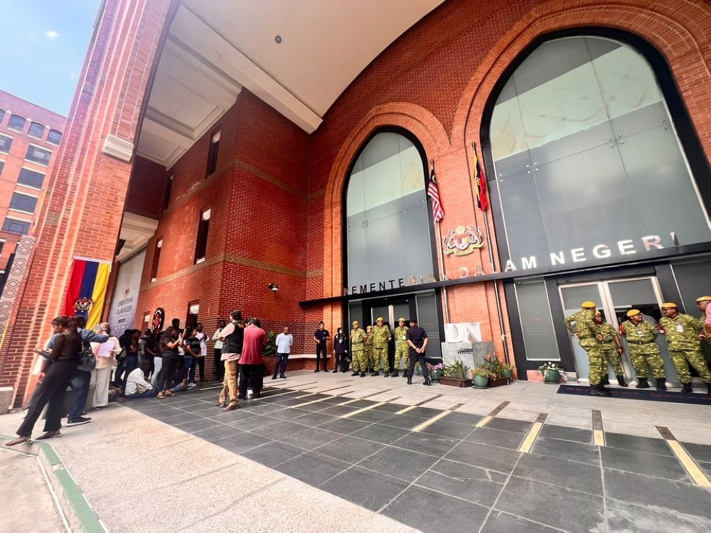 Suaram says two activists arrested over attempt to meet Home Ministry officials on Sosma issues