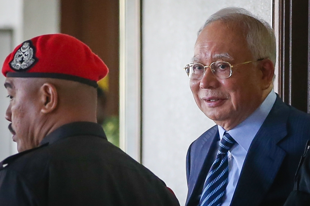 Survey: Majority polled think Najib should not be pardoned