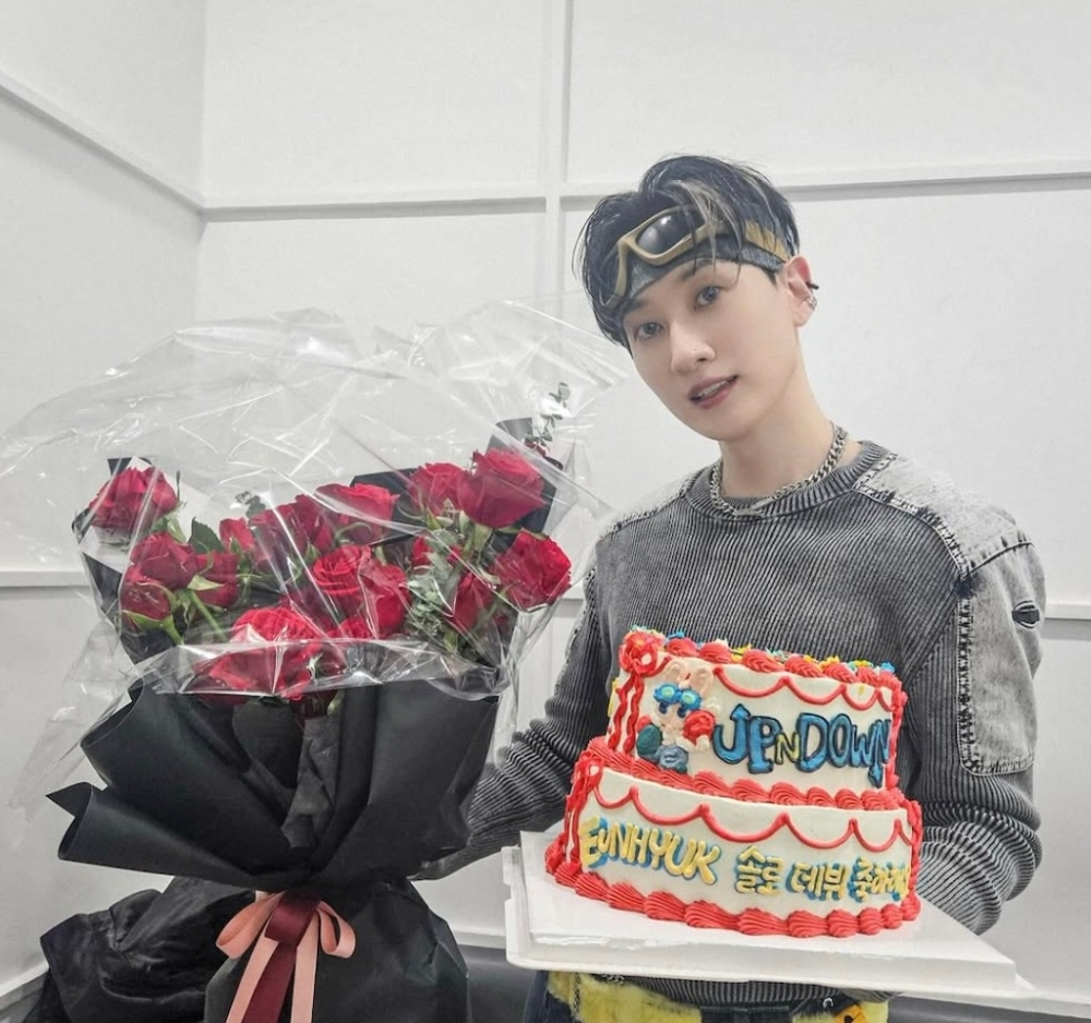 A super dilemma: Super Junior's Eunhyuk jokingly pledges to retire if he wins music show…and wins (VIDEO)