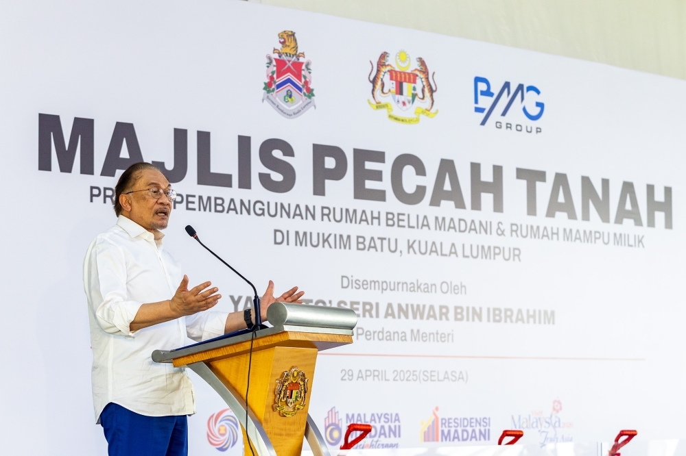 Anwar makes fresh appeal to Myanmar's warring sides as attacks persist in quake-hit zones