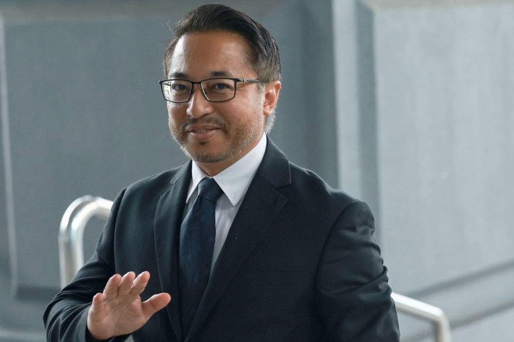Isham Jalil awaits July 1 contempt ruling over judiciary remarks on Najib's SRC, 1MDB trials