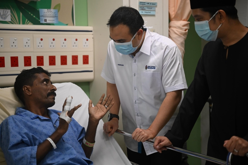 PM Anwar offers support to gold medallist walker Saravanan battling same illness as Mokhtar Dahari