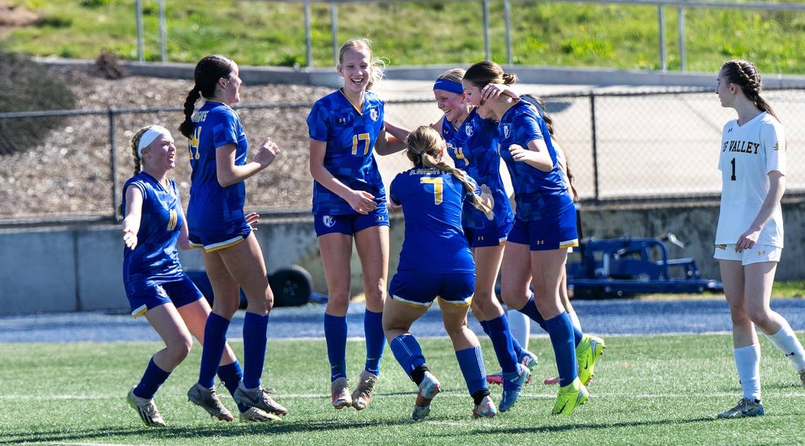 Barnes' first-half goal seals back-to-back section titles for Ripon Christian girls soccer