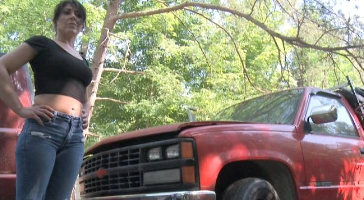 Louisville woman paid $1K for truck at police auction — but when it was delivered, valuable items were missing