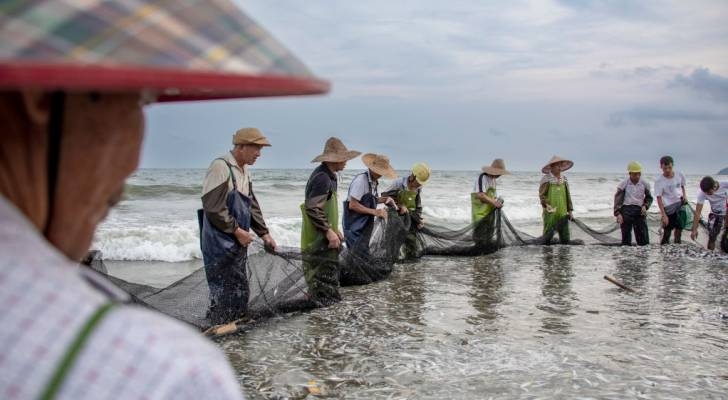 ‘This is the hardest year ever': US trade war uncertainty sees farmers in this Chinese fishing town scrambling